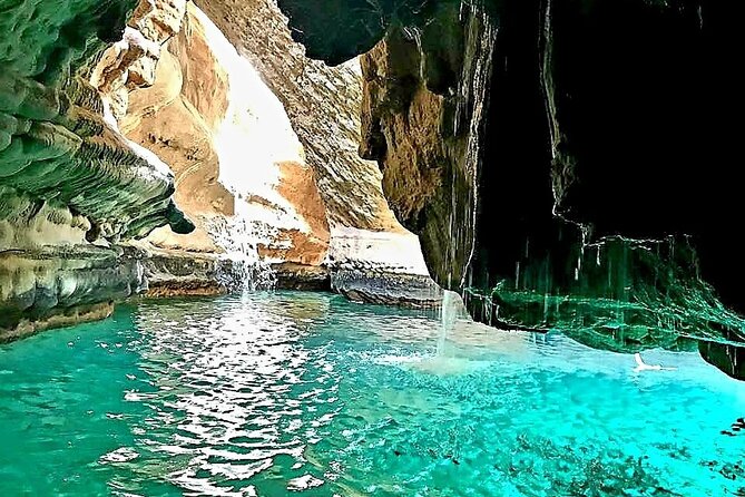 2 days and 1 night Private Tour in Wadi Shab to Wahiba Sands Desert - The big win: private 4WD makes this itinerary actually feel easy