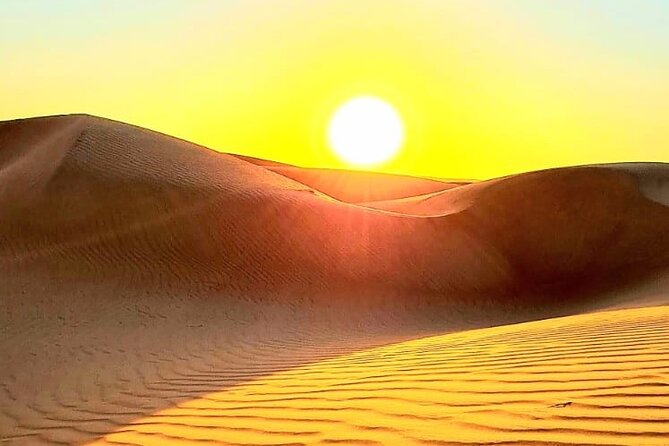 2 Days Private Wadi Shab Tour in Desert Safari - Wadi Tiwi Photo Stop: A Greener Pause Before Wahiba Sands