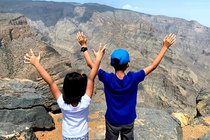 4-Days Private Jamila Sightseeing Tour - Day 3: Wahiba sunrise, UNESCO stops at Zukait, and the Green Mountain of Jebel Akhdar