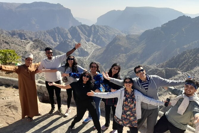 5 Days 4 Nights Shared Tour in Oman - Tour Pace, Comfort, and Packing Tips (Lunch Is Not Included)