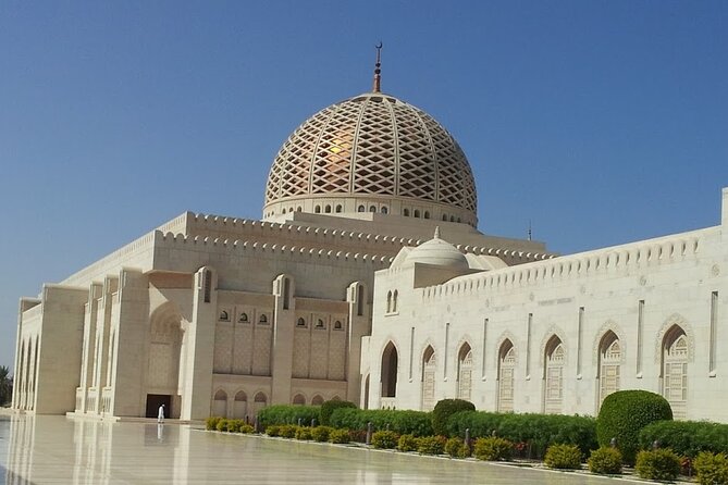 5 Days Jewels Of Oman Package - Day 4: Misfat Al Abrien to Jebel Shams, Wadi Ghul Views, Dinner and Overnight at Mountain Height