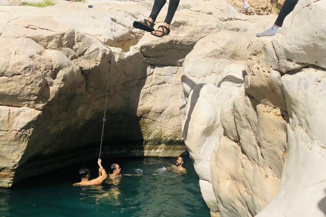 5-Days Private Oman Tour - Mountains, Deserts & Coastline - Day 4: Jebel Akhdar Green Mountain and UNESCO aflaj irrigation systems