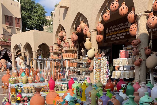 AMOUAGE: Full Day Private Tour to Nizwa and Jebel Akhdar - Amouage: more than shopping, it is a smell-and-process lesson