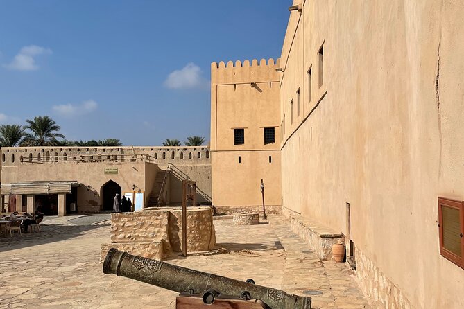 AMOUAGE: Full Day Private Tour to Nizwa and Jebel Akhdar - Nizwa Souq: dates, ceramics, spices, and street-level Oman