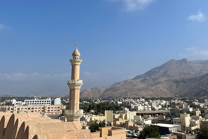 AMOUAGE: Full Day Private Tour to Nizwa and Jebel Akhdar - Birkat Al Mouz: the short stop that adds the missing engineering story