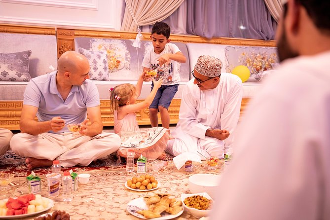 Authentic Omani Home Dining - Entering a Muscat home for a 7 pm dinner