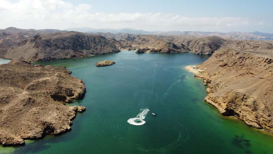 Bandar Al Khayran Jorney: Group Tour with Snorkeling - What you’re really getting for $60 per person