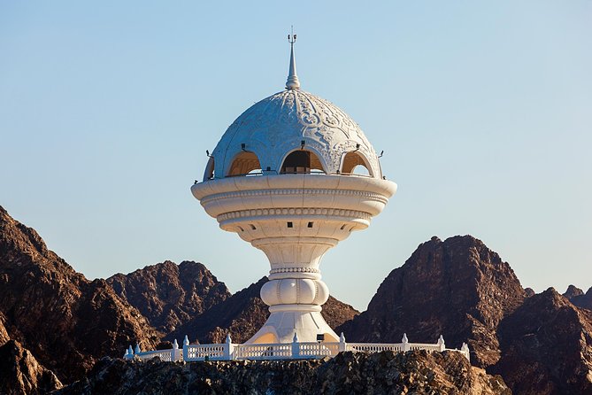 Big Bus Muscat Hop-On Hop-Off Tour - Al Farahidi Street Churches and Temples: Quick Walks, Flexible Plans