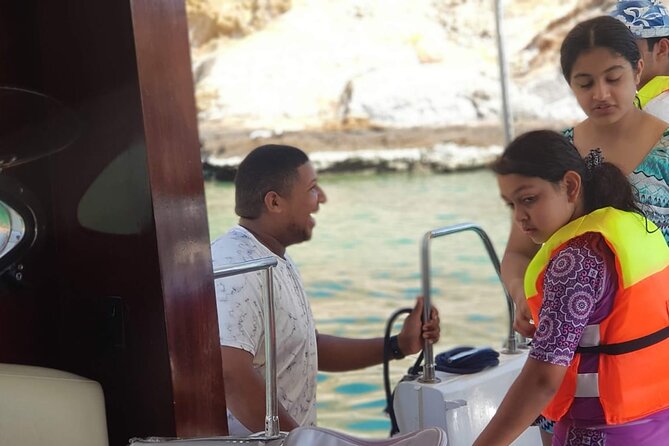Daymaniyat Islands Snorkeling 2 different snorkeling sites and Lunch included - Snorkel stop one: reefs, reef sharks odds, and the fish you can actually spot