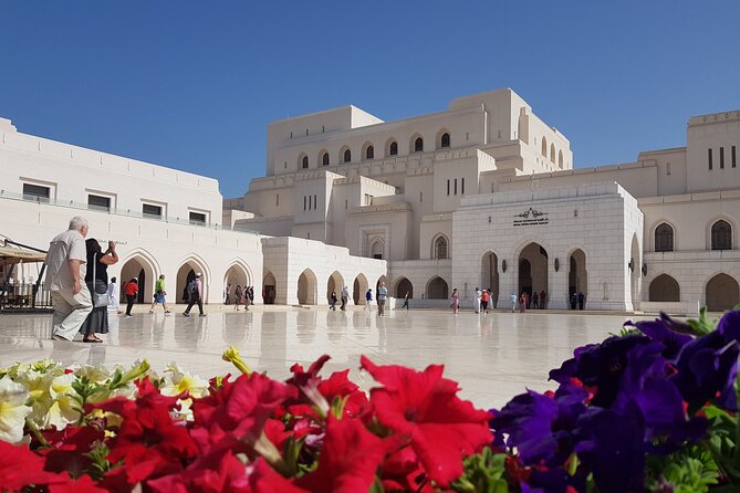 Discover Muscat - Mutrah Souq: where you shop smart and keep it enjoyable