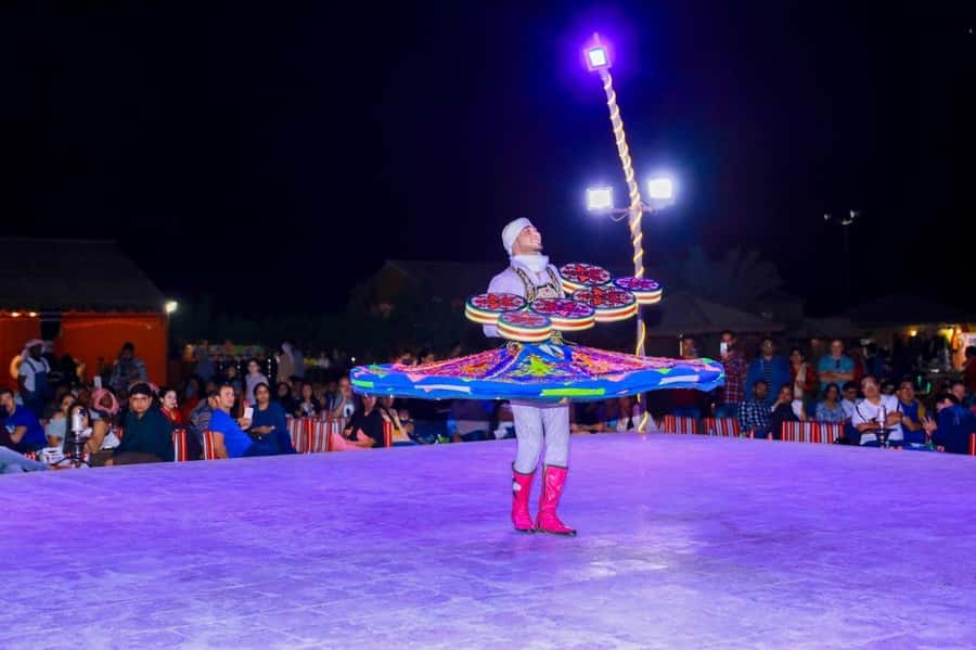 Dubai: Desert Safari with BBQ Dinner - BBQ Dinner Under the Stars: The Food and the Real Camp Vibe