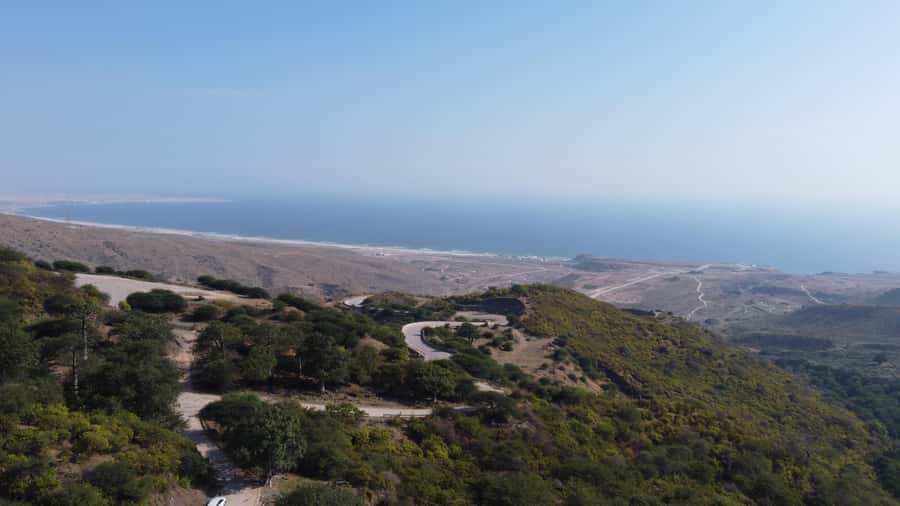 East Salalah Adventure: Nature, History, and Scenic Views - Anti-Gravity Point, Where the Fun Feels Like a Magic Trick