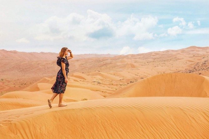 Empty Quarter & Lost City from Salalah - Thumrait and the Bedouin settlement pause