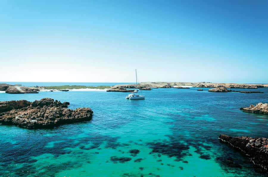 From Muscat: Dimaniyat Islands Snorkeling Tour - The 6-hour flow from Muscat, and how to not lose time