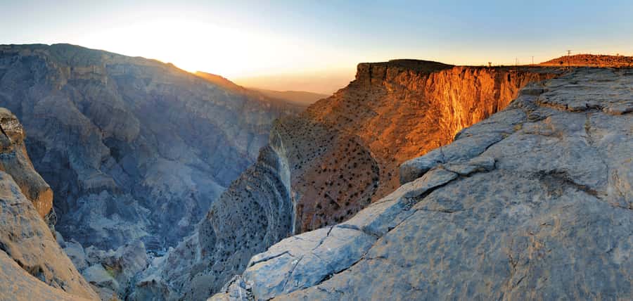From Muscat: Nizwa & Al Hamra with Jebel Shams Night Stay - Small group pickup from Muscat, and what that means for your day