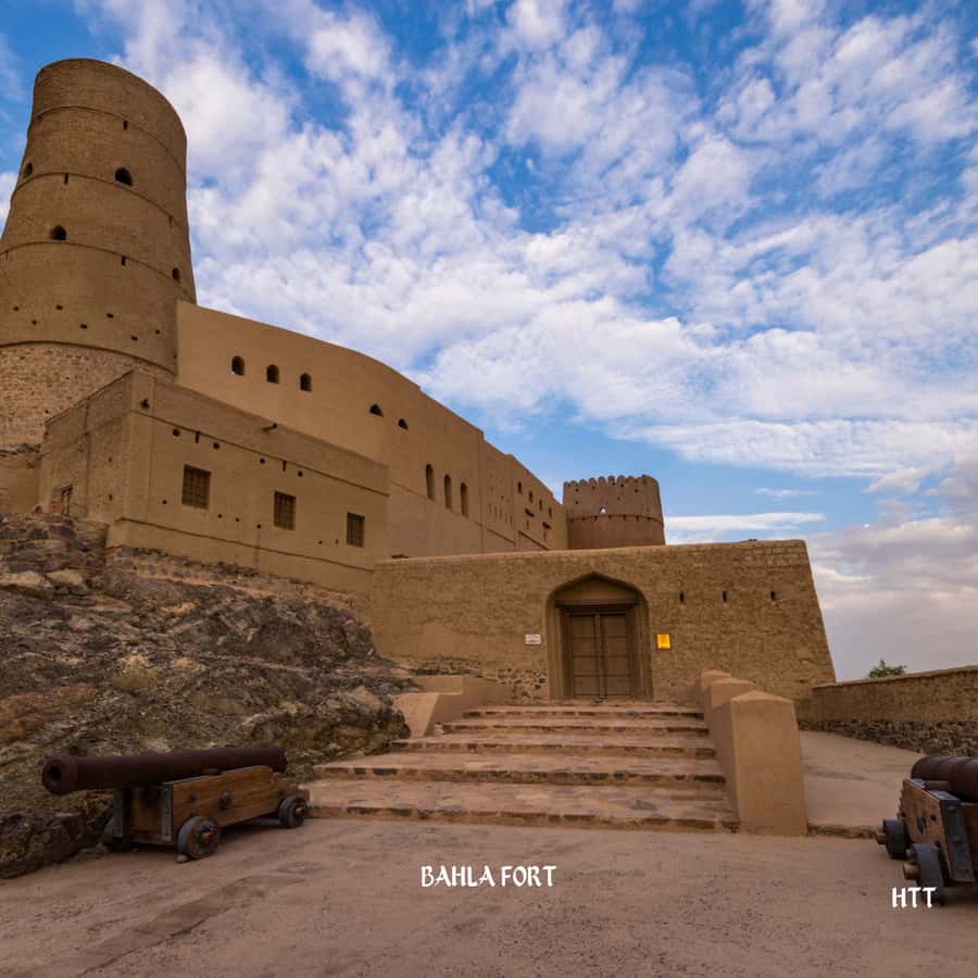 From Muscat: Nizwa, Bahla, and Jabrin Tour with Forts - Who should book this tour from Muscat