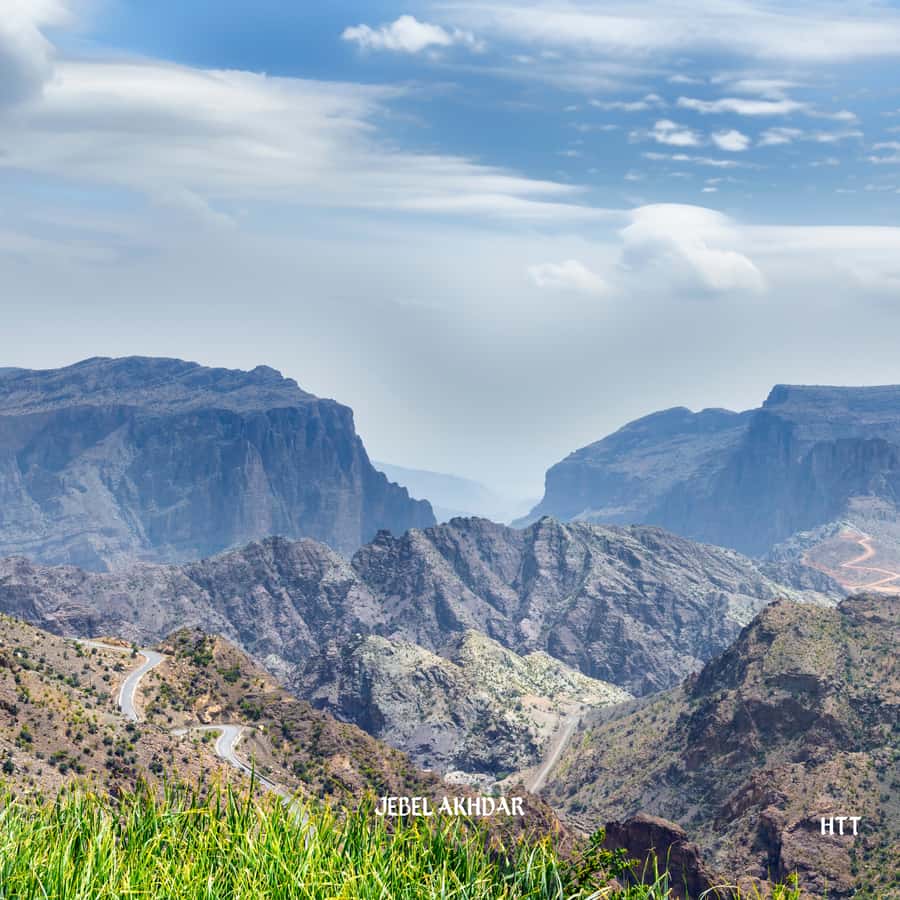 From Muscat: Nizwa Day Trip with Grand Canyon - Nizwa Souq in 30 minutes: silver treasures and quick, guided focus