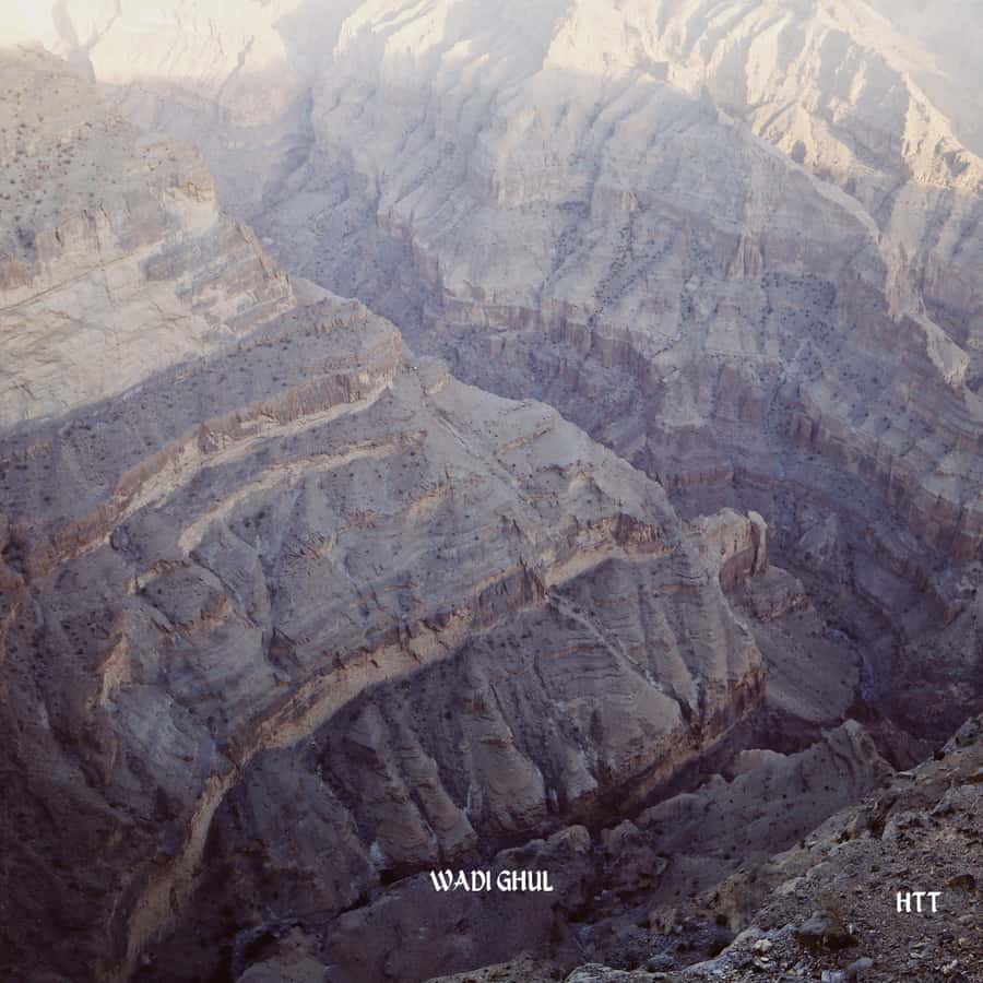 From Muscat: Nizwa Day Trip with Grand Canyon - Nizwa Round Tower Fort: a short history stop that changes how you see the town