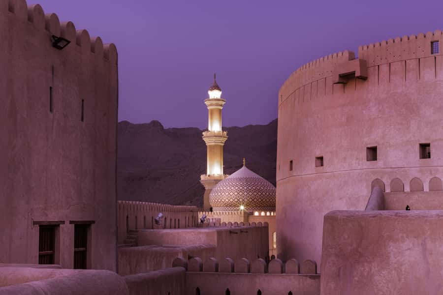 From Muscat: Nizwa Guided Tour with Optional Overnight Stay - The itinerary, in real-world order