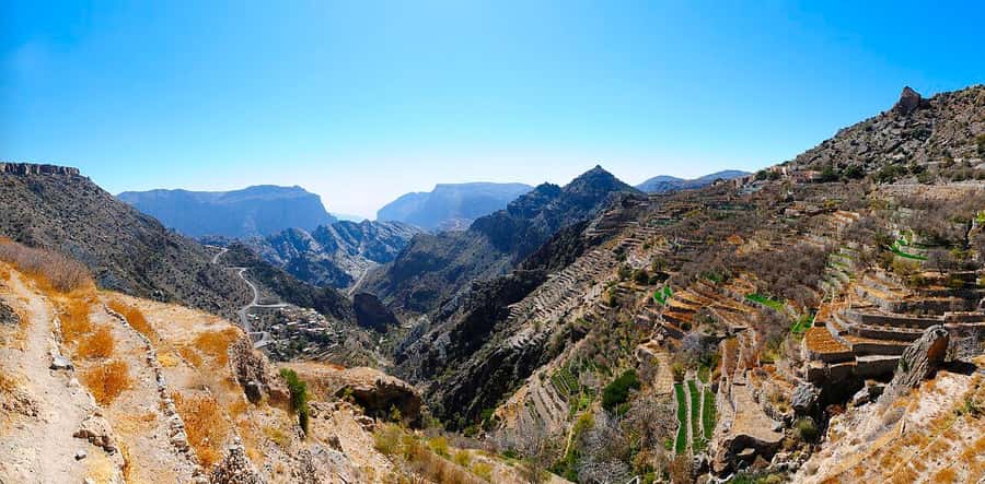 From Muscat : Nizwa & jabel alkhdar. Privat tour 4x4 - Why this Muscat to Nizwa and Jebel Akhdar route makes sense in one day