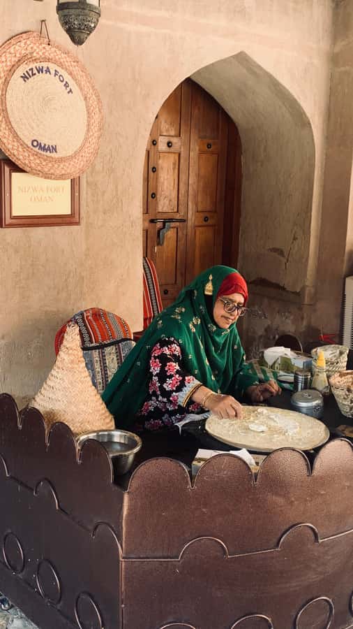 From Muscat: Private Nizwa and Jabel Akhdar-Shams with Lunch - Lunch at a Local Restaurant: More Than a Quick Fuel Stop