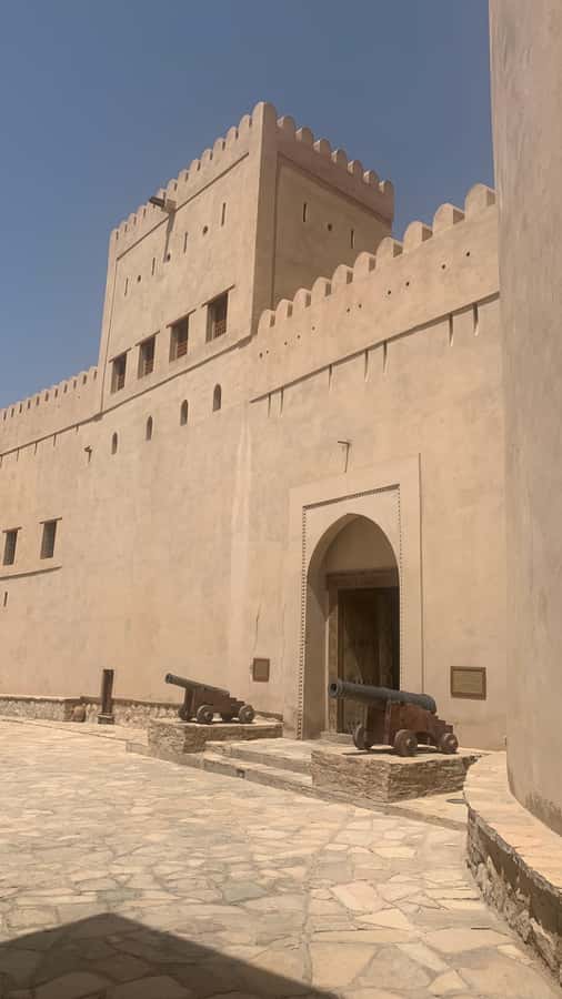 From Muscat: Private Nizwa and Jabel Akhdar-Shams with Lunch - Jabal Shams Option (About 3100m): Big Views and Canyon-Style Walking