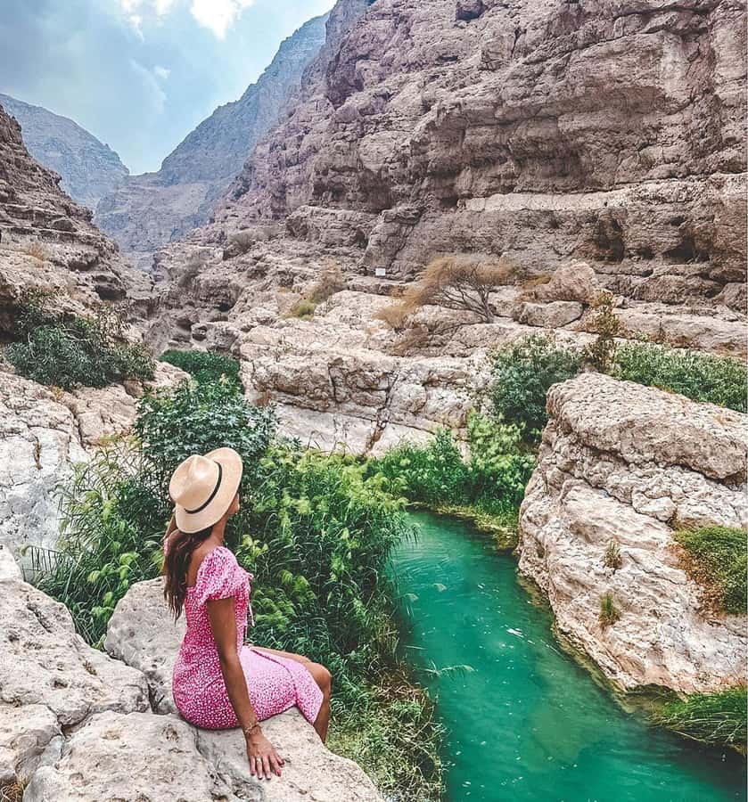 From Muscat:Private Wadi Shab and Bimmah SinkHole Tour - Wadi Shab Canyon Walk: Streams, Terraced Green Gardens, and a Real Route