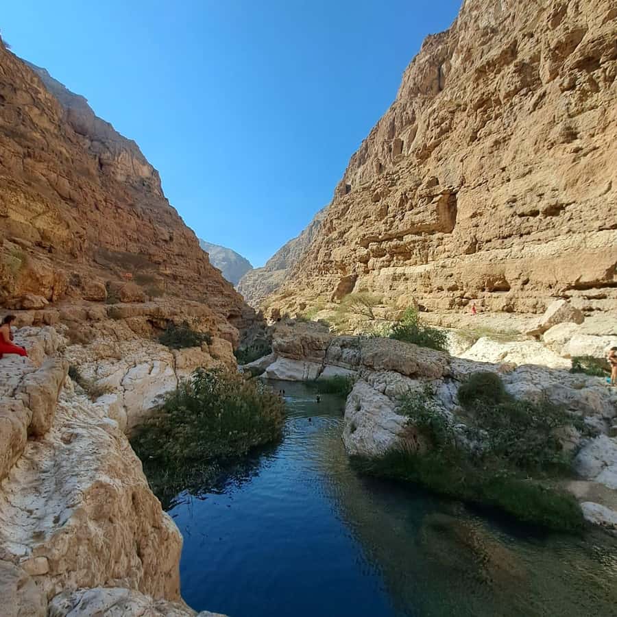 From Muscat: Wadi Shab Expedition - From Muscat to Wadi Shab, the drive time you should budget