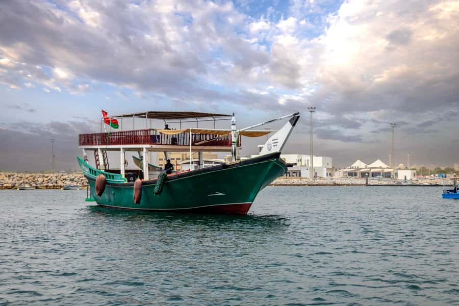 From UAE: Musandam Dibba Day Trip (Oman) - Crossing the UAE and Oman checkpoints: documents you must have