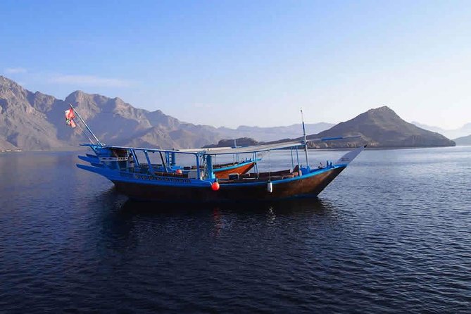 Full-Day Dhow Cruise in Khasab Musandam - Language, Crew Service, and What Quality Feels Like on the Dhow