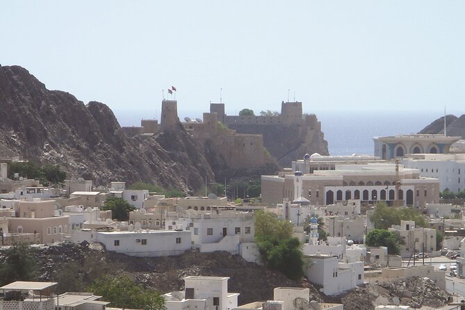 Full-Day Grand Canyon and Nizwa Tour by 4x4 - The Guide Factor: English Driver Guides and How to Get More Out of the Stops