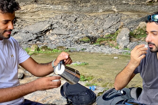 Full Day Guided Tour to Balcony Walk and Hidden Lake With Pickup Included - Wadi Ghul and Jebel Shams: Canyon drama in one day