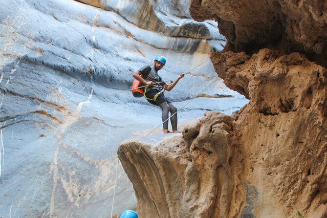 Full Day Private Tour to the Snake Canyon - Safety and Guide Style: How This Tour Stays Confident
