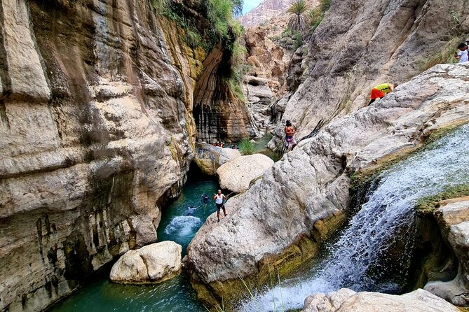 Full-Day Private Wadi Tiwi Adventure - Lunch Stop, Where You’ll Want To Plan For Real Food