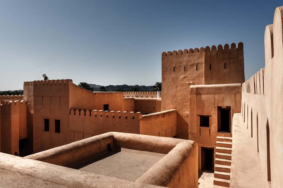 Full-Day Tour in Oman: Enchanting Forts of Nizwa and Jabreen - Bahla Fort photo stop, and why Bahla matters beyond the walls