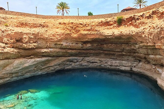 Full-Day Wadi Shab and Bimmah Sinkhole Tour - Guides Make The Difference: Mohammed And Anas Al Hadi