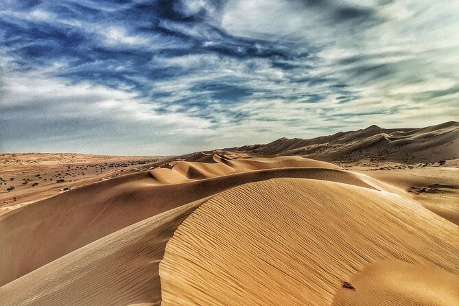Full-Day Wahiba Desert and Wadi Bani Khalid Group Tour - Swimming at Wadi Bani Khalid, How to Do It Comfortably and Respectfully