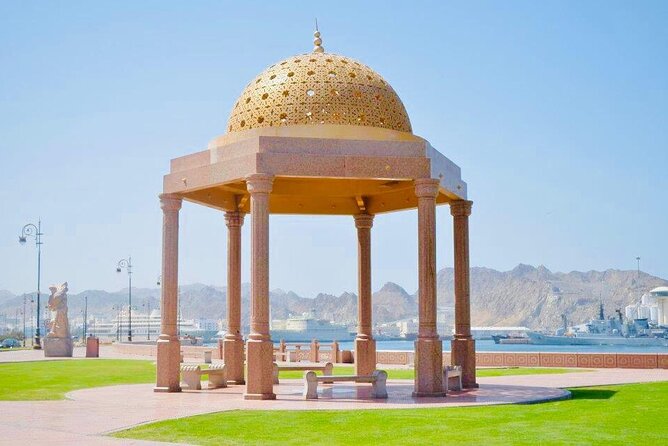 Half-Day Private Muscat City Tour - Top Landmarks in Just 4 Hours - Qurum Beach Photo Stop Plus Karak Tea and Honey Bread