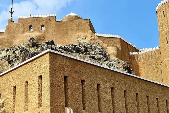 Half-Day Private Muscat City Tour - Top Landmarks in Just 4 Hours - Why the 4WD Vehicle, English Guide, and Pickup Matter for Value