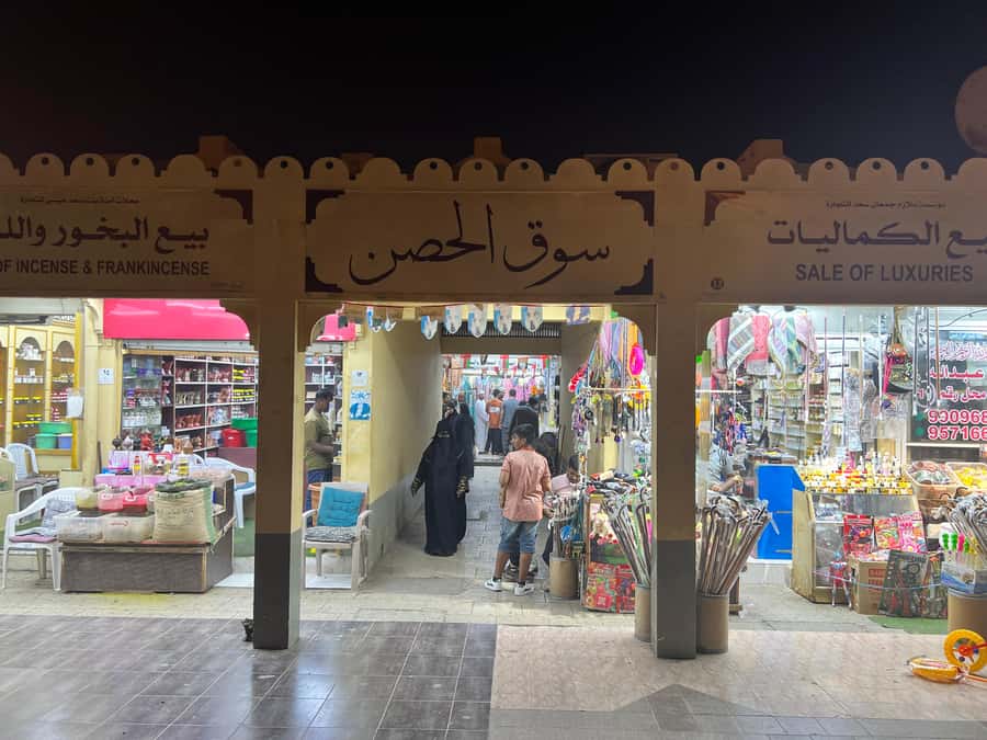 Historical Salalah City Tour with Culture, Food & Shopping - What makes the guide quality the main event