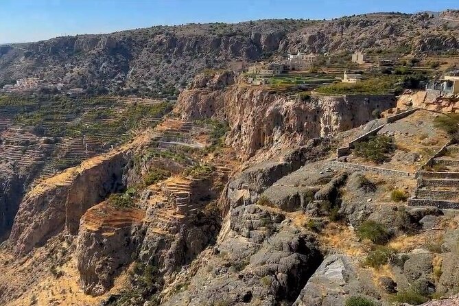 Jebel Akhdar Al Suwjara - Birkat Al Mouz Ruins - Private Full Day Tour - Al Suwjara old village and the Cliff Guest House: mud, stone, steep access