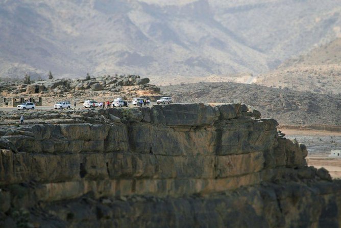 Jebel Shams, Balcony Walk & Al Hamra Village - What to Pack and How to Prepare (So You Enjoy It)
