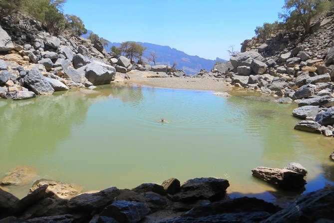 Jebel Shams, Balcony Walk & Al Hamra Village - Who This Tour Fits Best (And Who Might Want to Rethink)