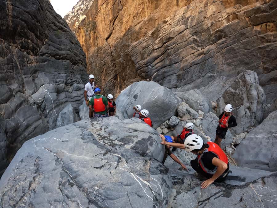 Jebel Shams: Full Day Adventure Tour through Snake Canyon - Abseiling down the rock, where technique beats bravado