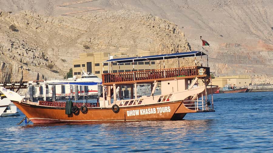 Khasab: Half-Day Dhow Cruise, Dolphin Watching, & Snorkeling - Dhow life on the Musandam fjords, and why 3.5 hours works