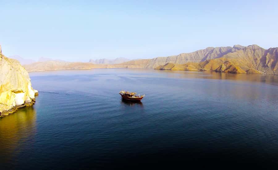 Khasab: Half-Day Dhow Cruise with Dolphin Watching - Khasab Pickup and Getting on the Boat Without Stress