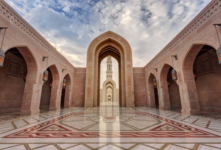 Muscat : 4 hours private Tour of Muscat City with Pick-up - Mutrah Corniche and the fish market: the sensory side of Muscat