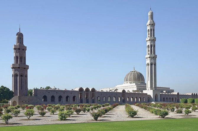 Muscat City Tour Full Day - Private Guided Tour from Muscat - Mutrah Souq and Mutrah Corniche: souvenirs, frankincense, and harbor photos