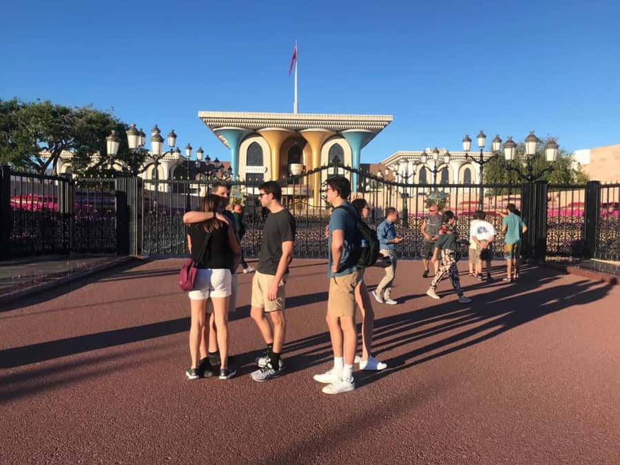 Muscat: Day Tour with Omani Lunch, Hotel Pickup, and Airfare - How the day works, and why the route is smart
