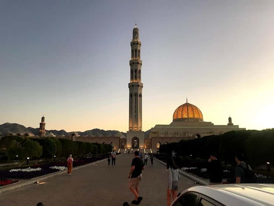 Muscat: Day Tour with Omani Lunch, Hotel Pickup, and Airfare - Sohar’s Sultan Qaboos Grand Mosque: where the colors set the tone